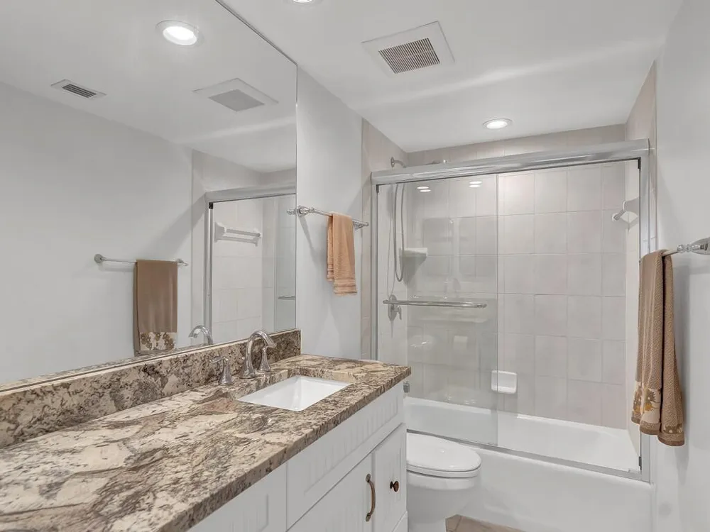1700 Ocean Drive #306 Vero Beach, FL 32963