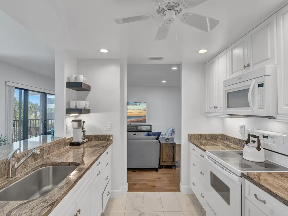 1700 Ocean Drive #306 Vero Beach, FL 32963