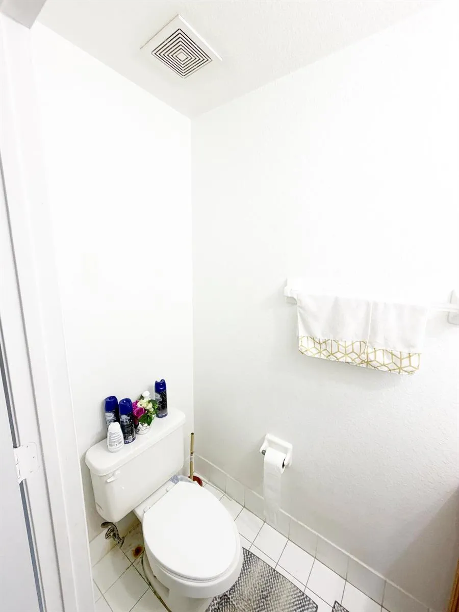 2769 NW 13th Street #6 Pompano Beach, FL 33069