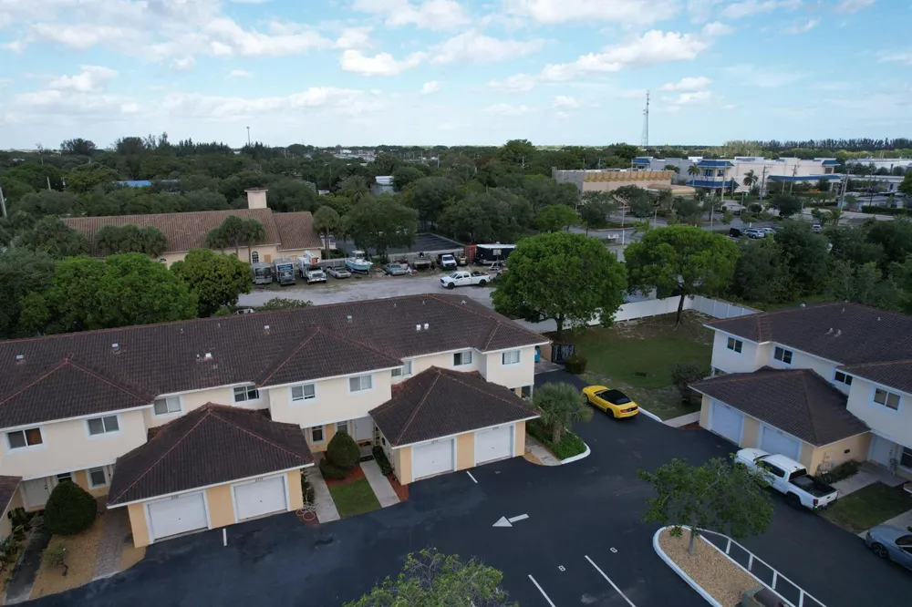 2769 NW 13th Street #6 Pompano Beach, FL 33069
