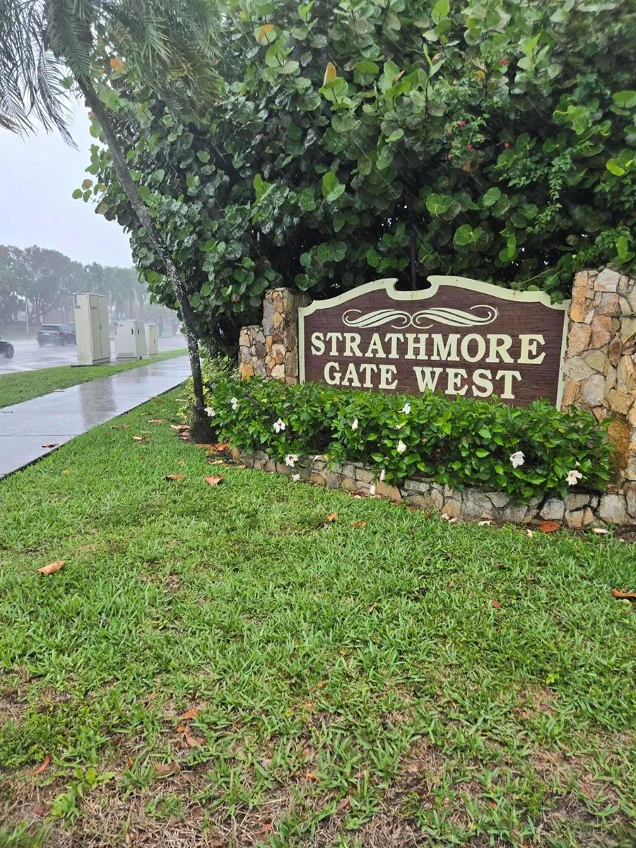 358 Quebec Court Royal Palm Beach, FL 33411