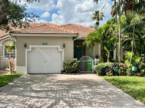 7801 S Aragon Boulevard #4