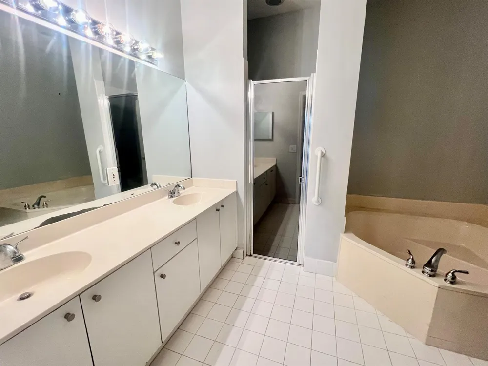 7801 S Aragon Boulevard #4 Sunrise, FL 33322