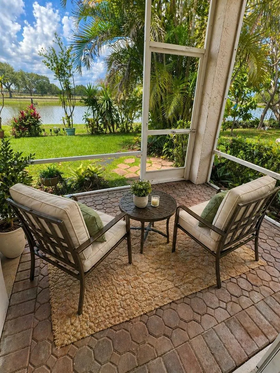 7801 S Aragon Boulevard #4 Sunrise, FL 33322