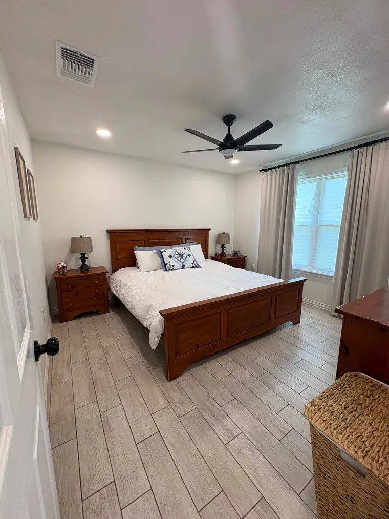 1400 W Crockett Street Beeville, TX 78102