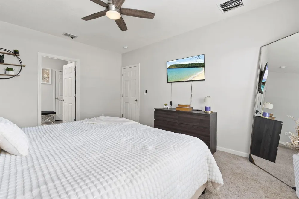 5605 Amusement Avenue Fort Pierce, FL 34947