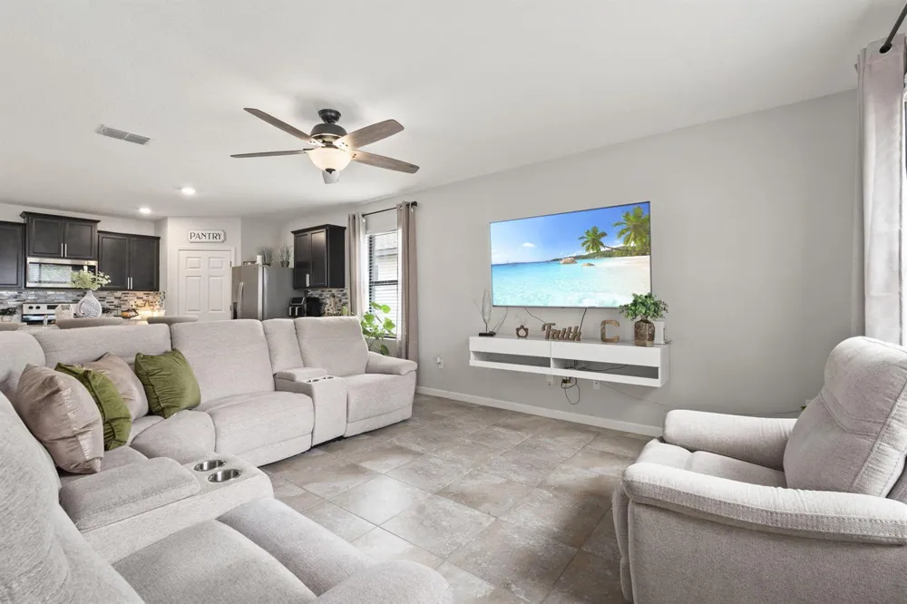 5605 Amusement Avenue Fort Pierce, FL 34947