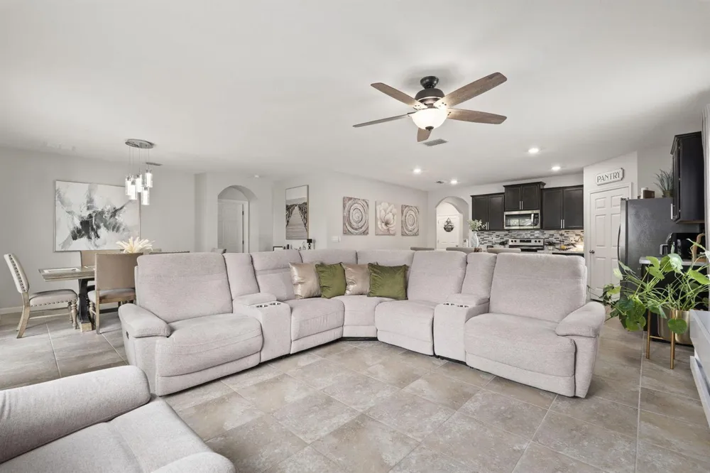 5605 Amusement Avenue Fort Pierce, FL 34947