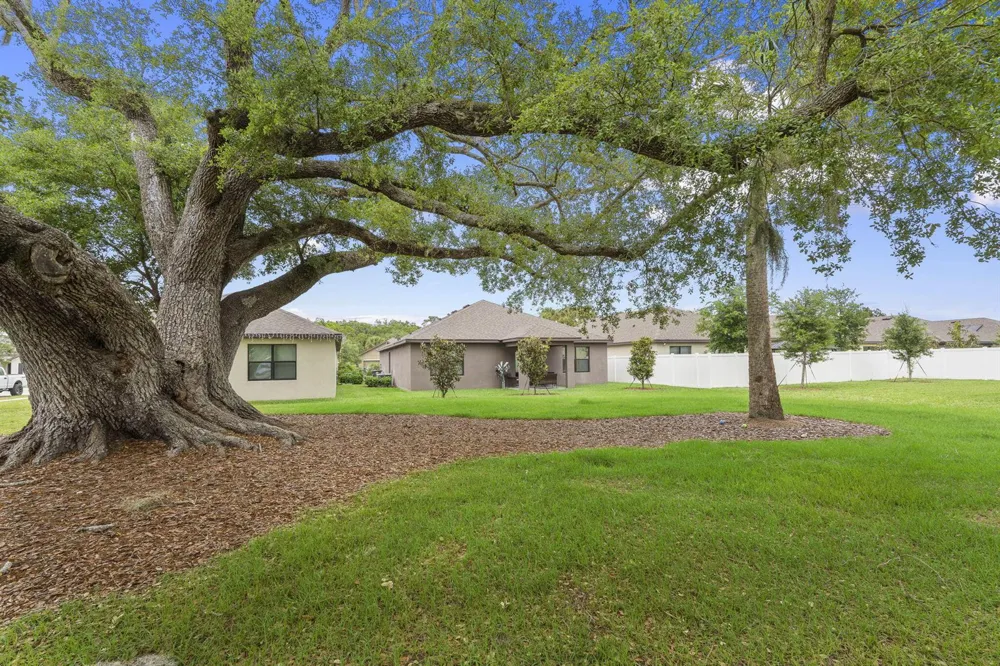 5605 Amusement Avenue Fort Pierce, FL 34947