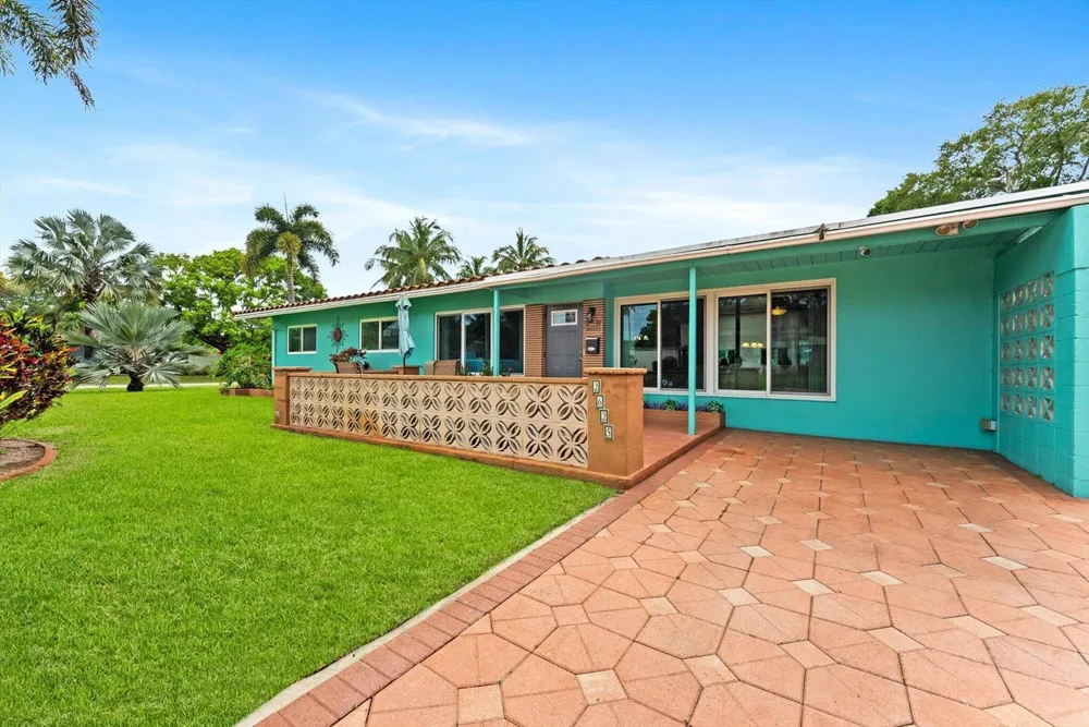 2625 NW 3rd Avenue Wilton Manors, FL 33311