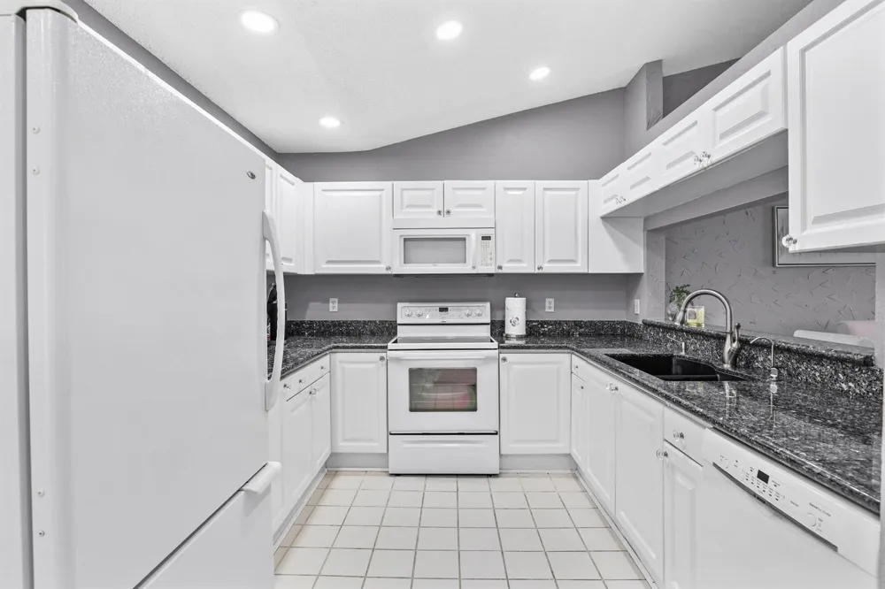 8180 Bellwort Place Boynton Beach, FL 33472