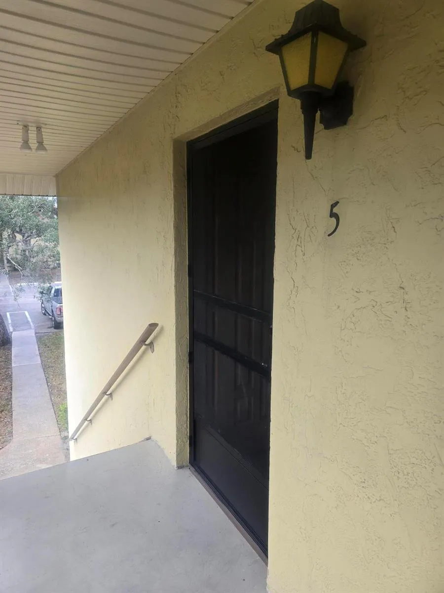 400 18th Street #P-5 Vero Beach, FL 32960