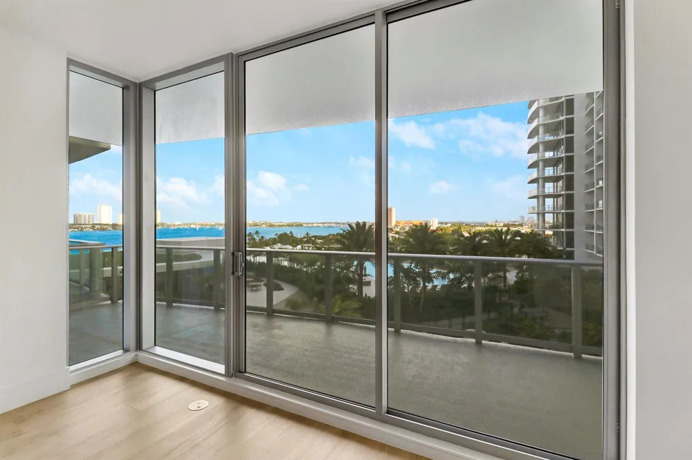 220 Lake Shore Drive #815 Lake Park, FL 33403