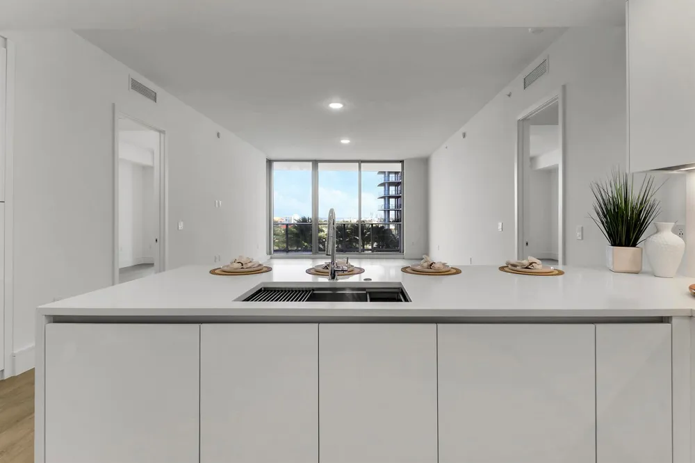 220 Lake Shore Drive #815 Lake Park, FL 33403