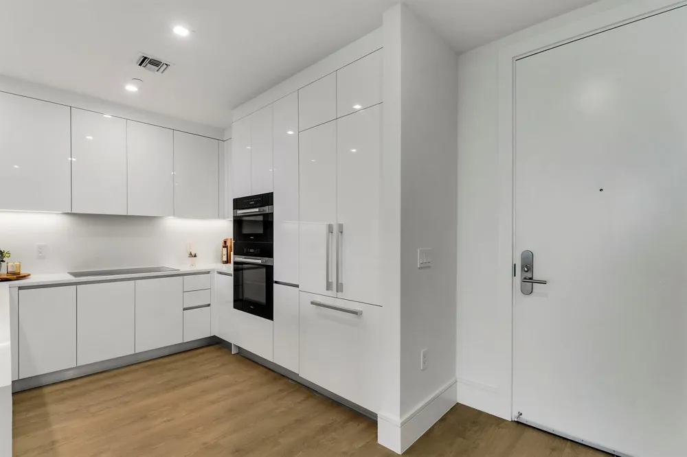 220 Lake Shore Drive #815 Lake Park, FL 33403