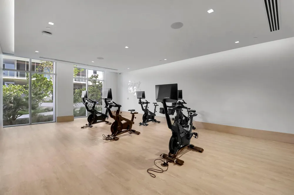 220 Lake Shore Drive #815 Lake Park, FL 33403