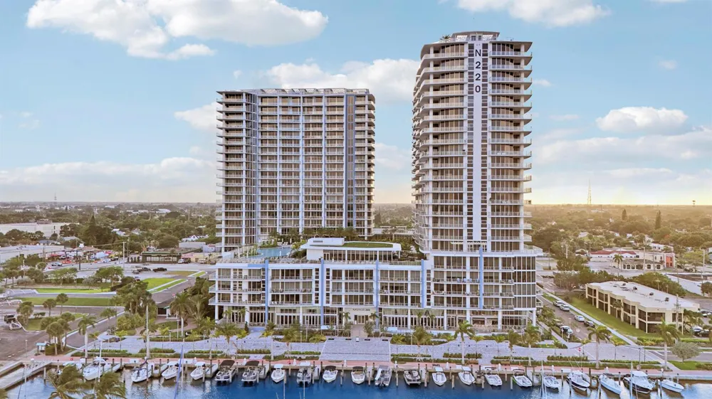 220 Lake Shore Drive #815 Lake Park, FL 33403