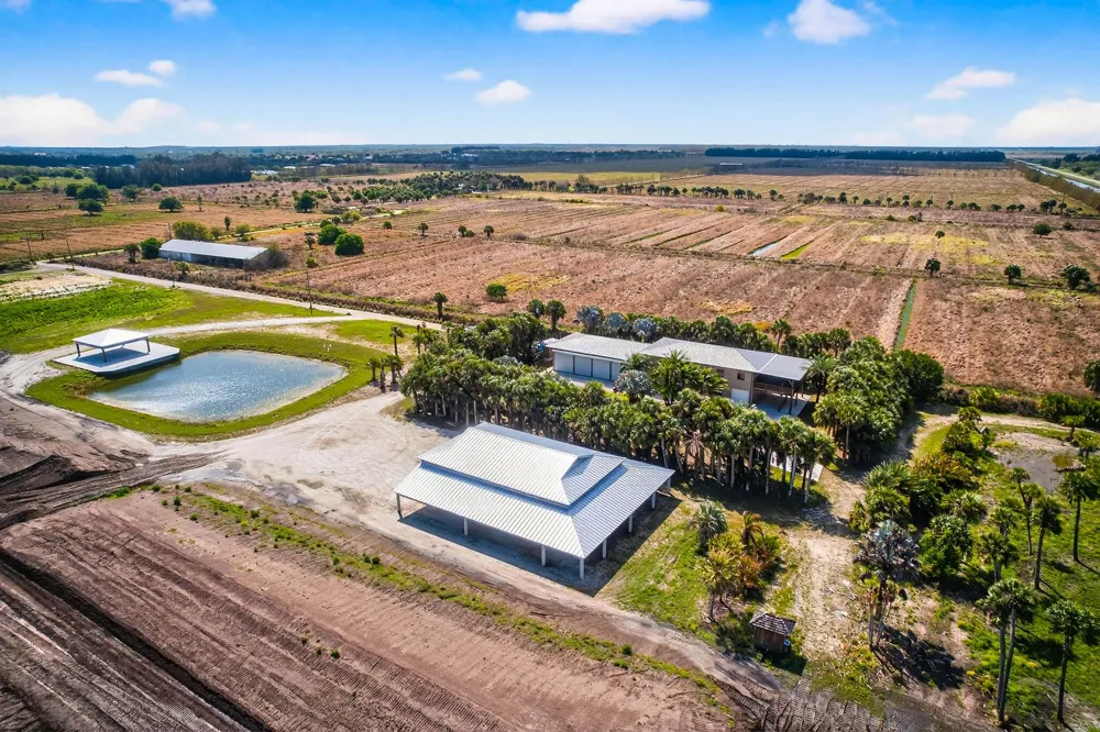 200 S Graves Road Fort Pierce, FL 34945