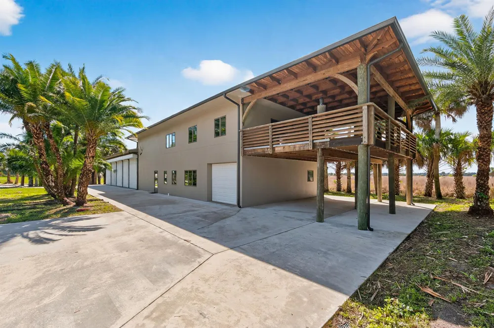 200 S Graves Road Fort Pierce, FL 34945