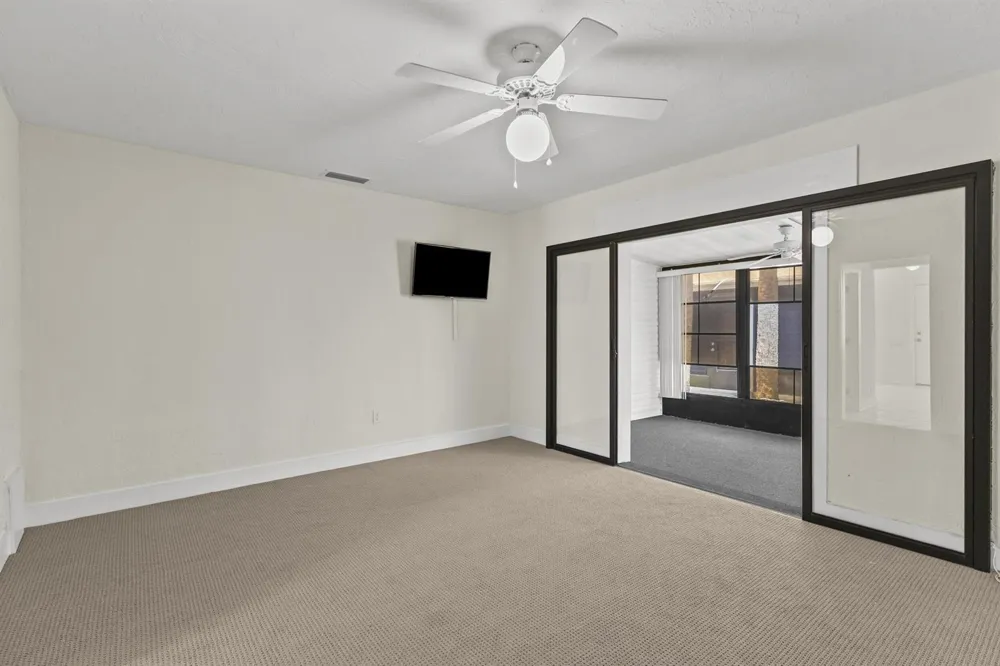 908 Villas Drive #18 Venice, FL 34285