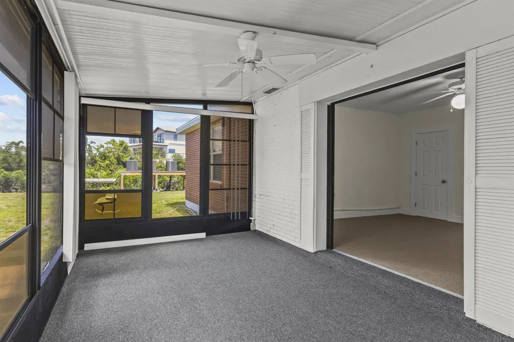 908 Villas Drive #18 Venice, FL 34285