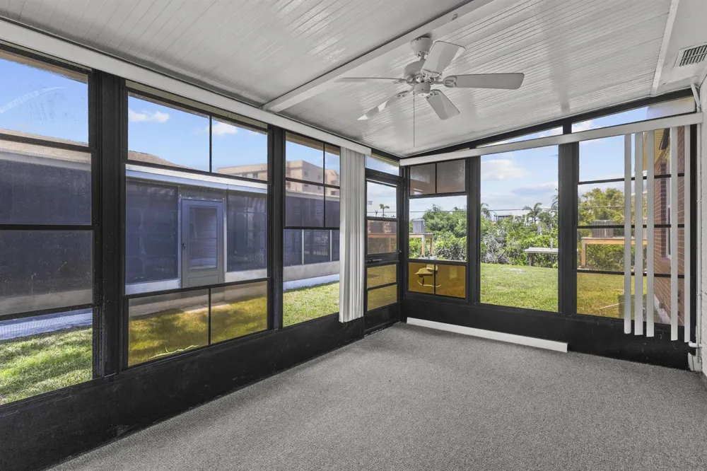 908 Villas Drive #18 Venice, FL 34285