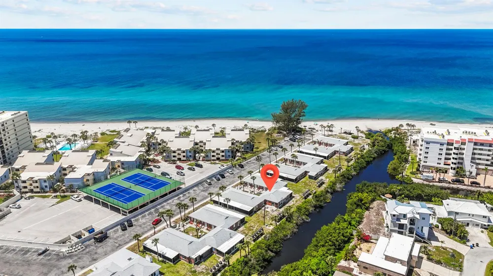 908 Villas Drive #18 Venice, FL 34285