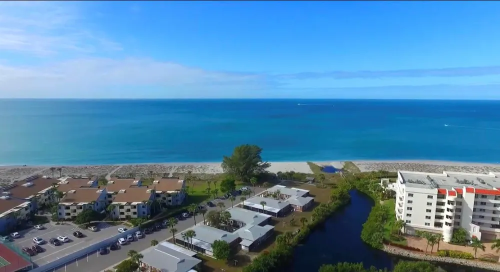 908 Villas Drive #18 Venice, FL 34285