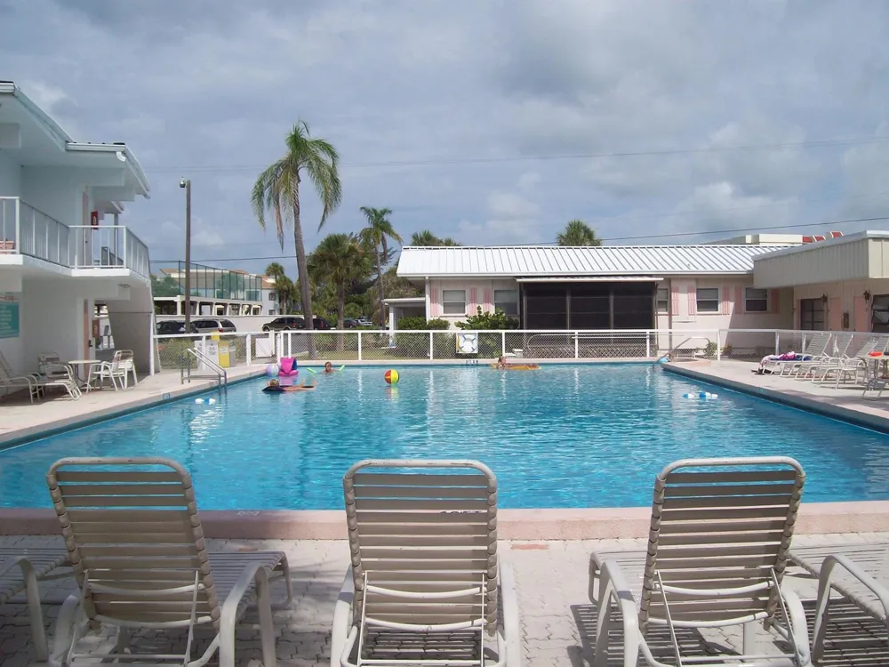 908 Villas Drive #18 Venice, FL 34285