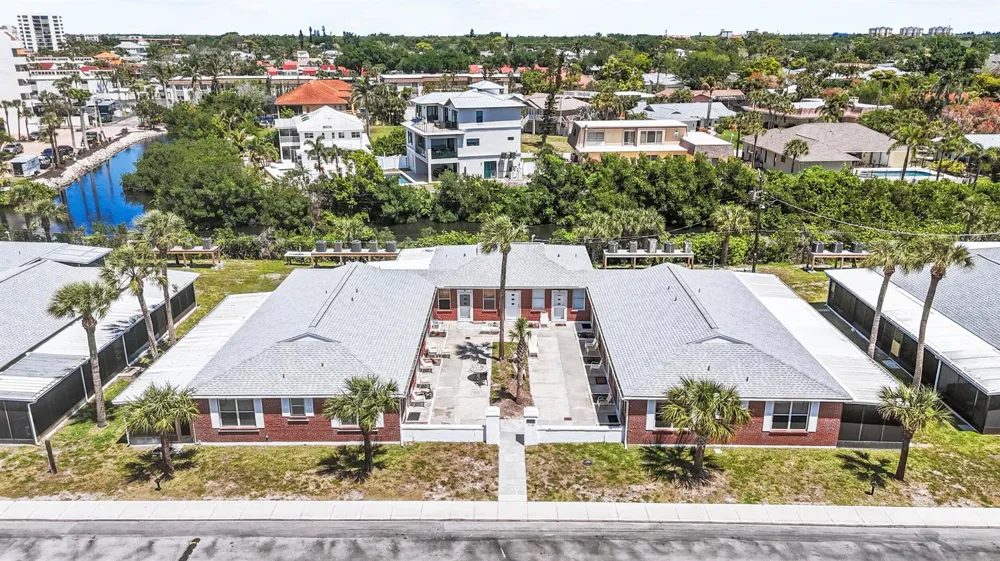 908 Villas Drive #18 Venice, FL 34285