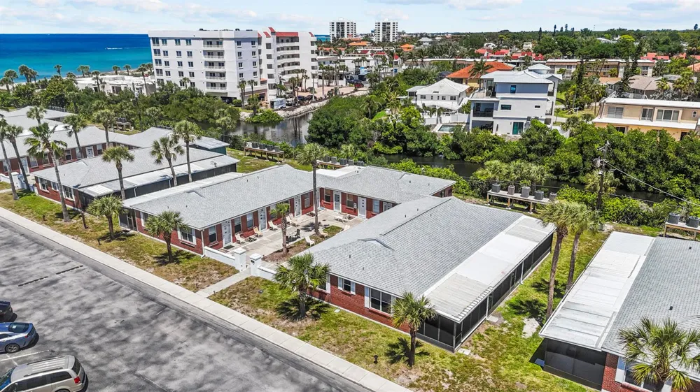 908 Villas Drive #18 Venice, FL 34285