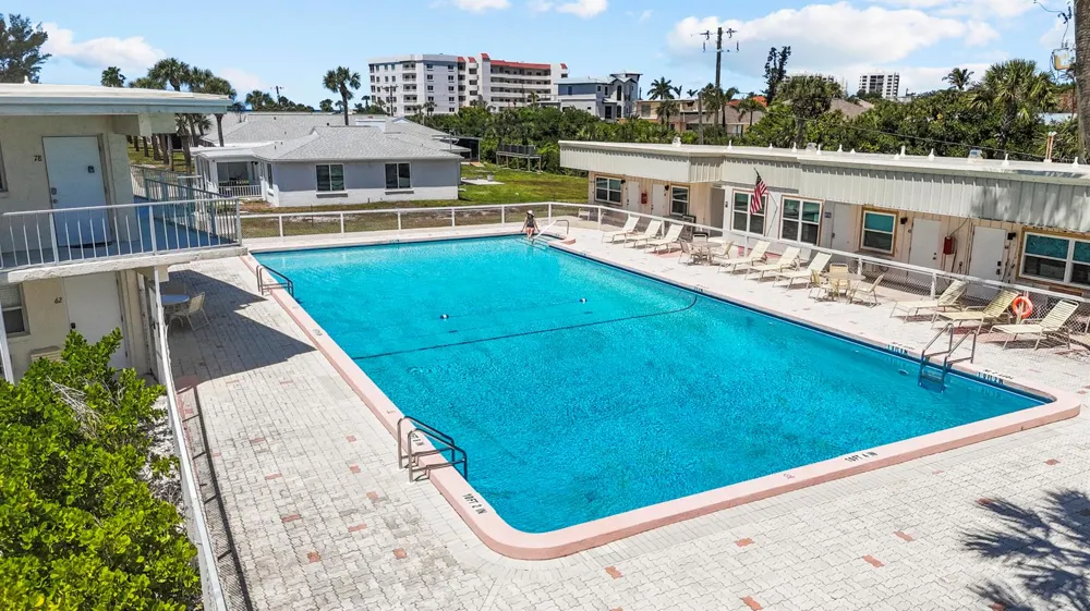 908 Villas Drive #18 Venice, FL 34285