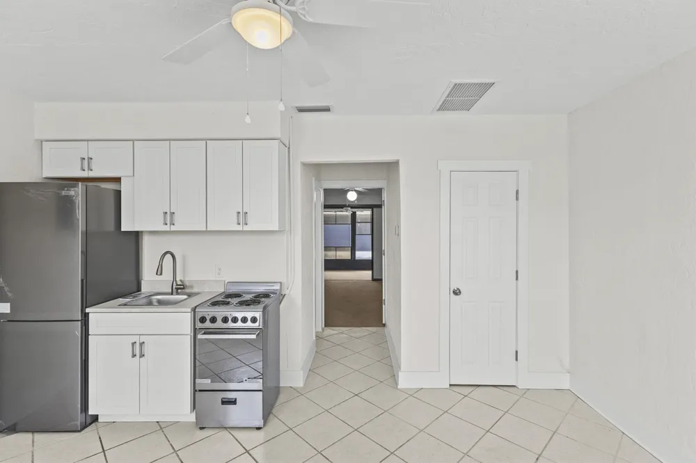 908 Villas Drive #18 Venice, FL 34285