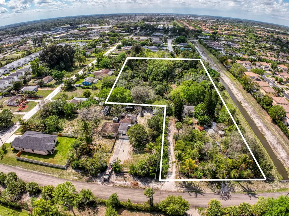 470 63rd Trail West Palm Beach, FL 33413
