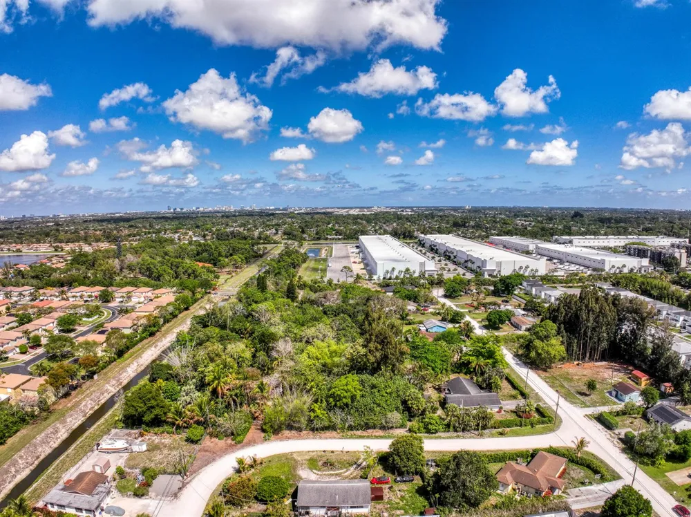 470 63rd Trail West Palm Beach, FL 33413