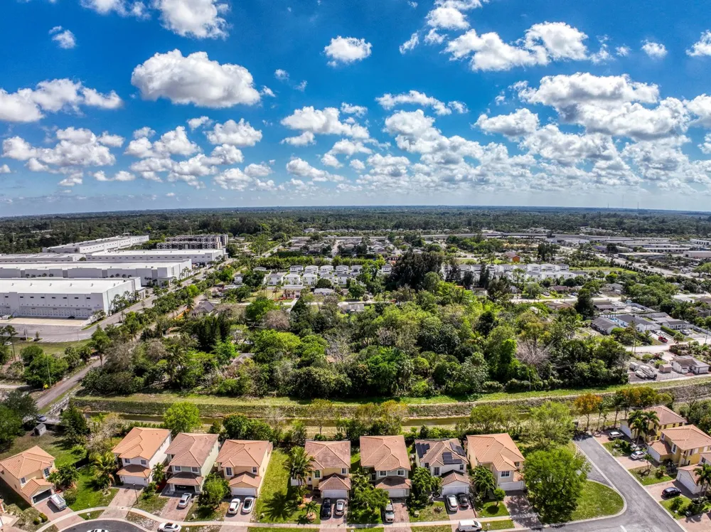 470 63rd Trail West Palm Beach, FL 33413