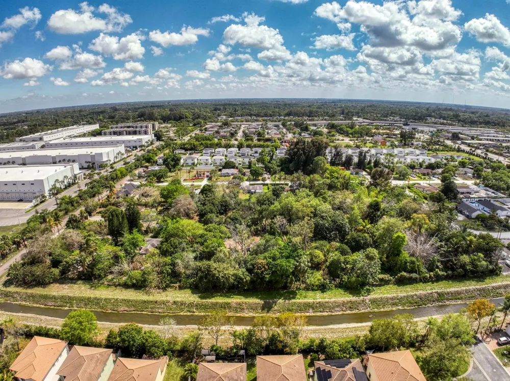 470 63rd Trail West Palm Beach, FL 33413