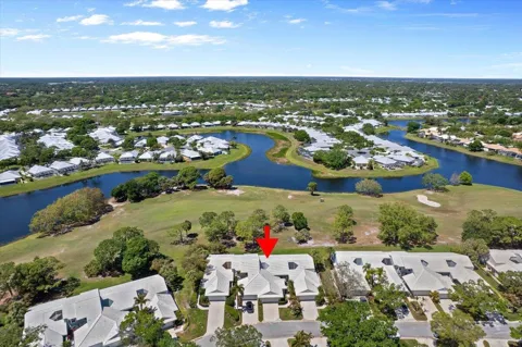 2424 SW Foxpoint Trail