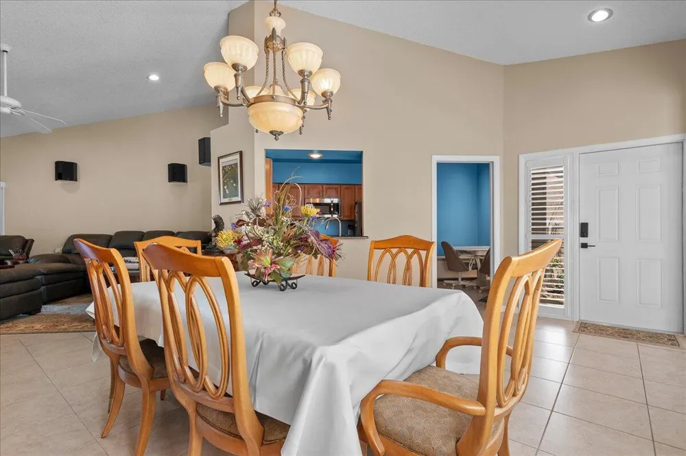 2424 SW Foxpoint Trail Palm City, FL 34990
