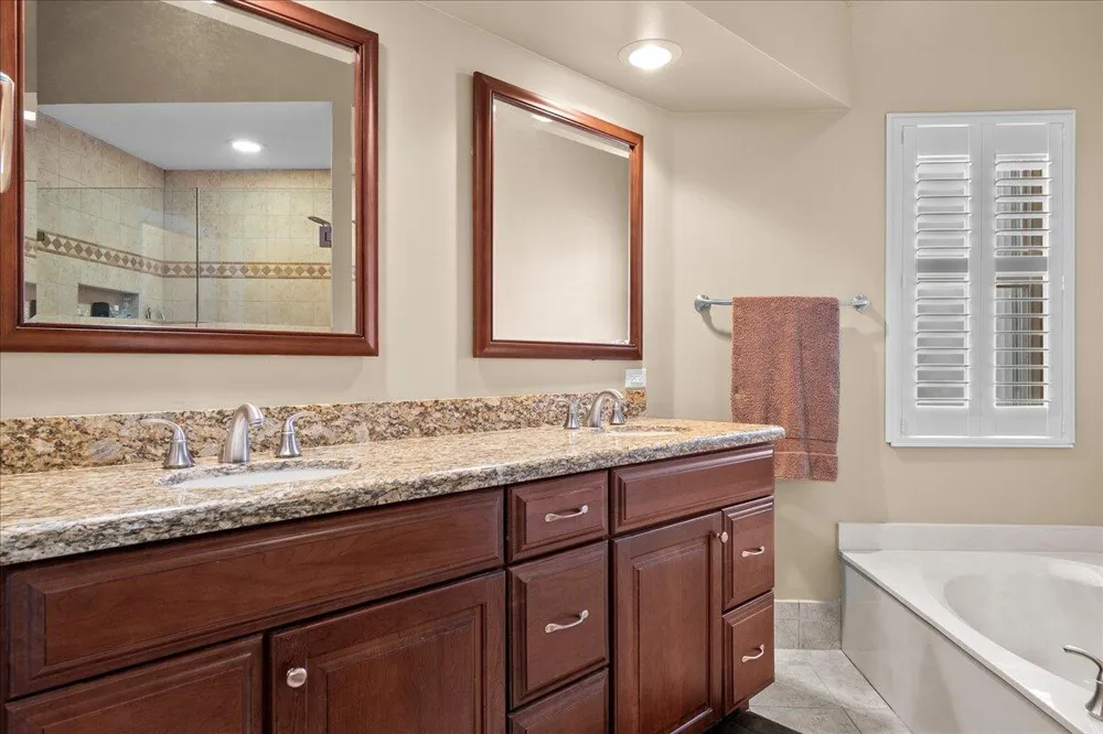 2424 SW Foxpoint Trail Palm City, FL 34990