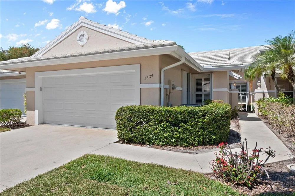 2424 SW Foxpoint Trail Palm City, FL 34990
