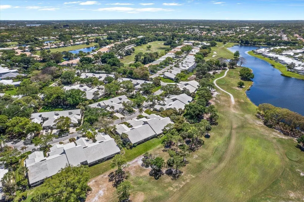 2424 SW Foxpoint Trail Palm City, FL 34990
