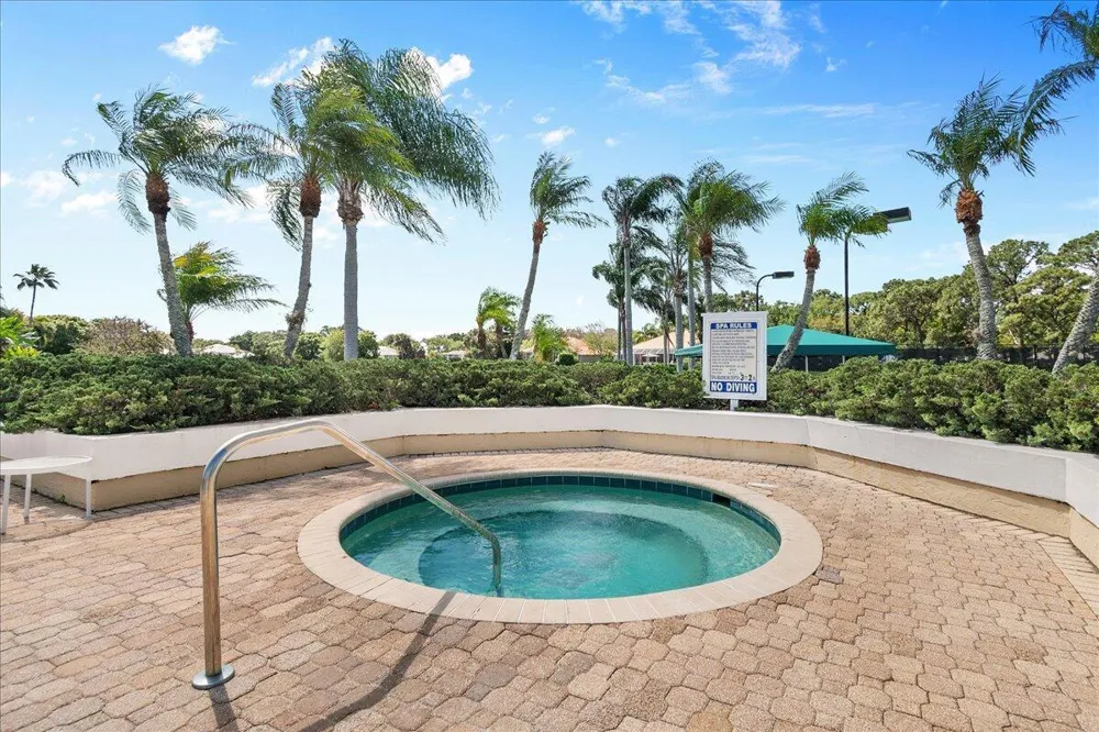 2424 SW Foxpoint Trail Palm City, FL 34990