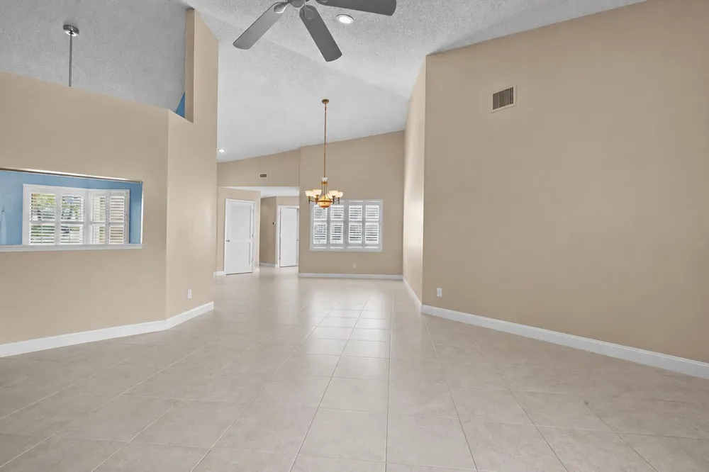 2424 SW Foxpoint Trail Palm City, FL 34990