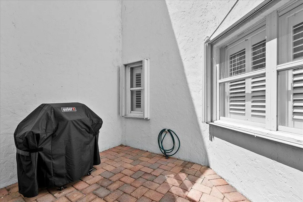 2424 SW Foxpoint Trail Palm City, FL 34990