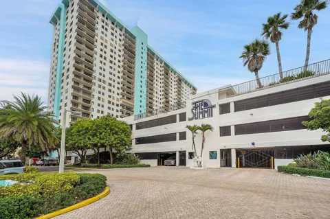 1201 S Ocean Drive #506s