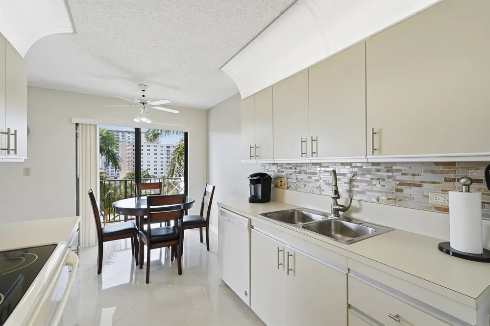 1201 S Ocean Drive #506s Hollywood, FL 33019