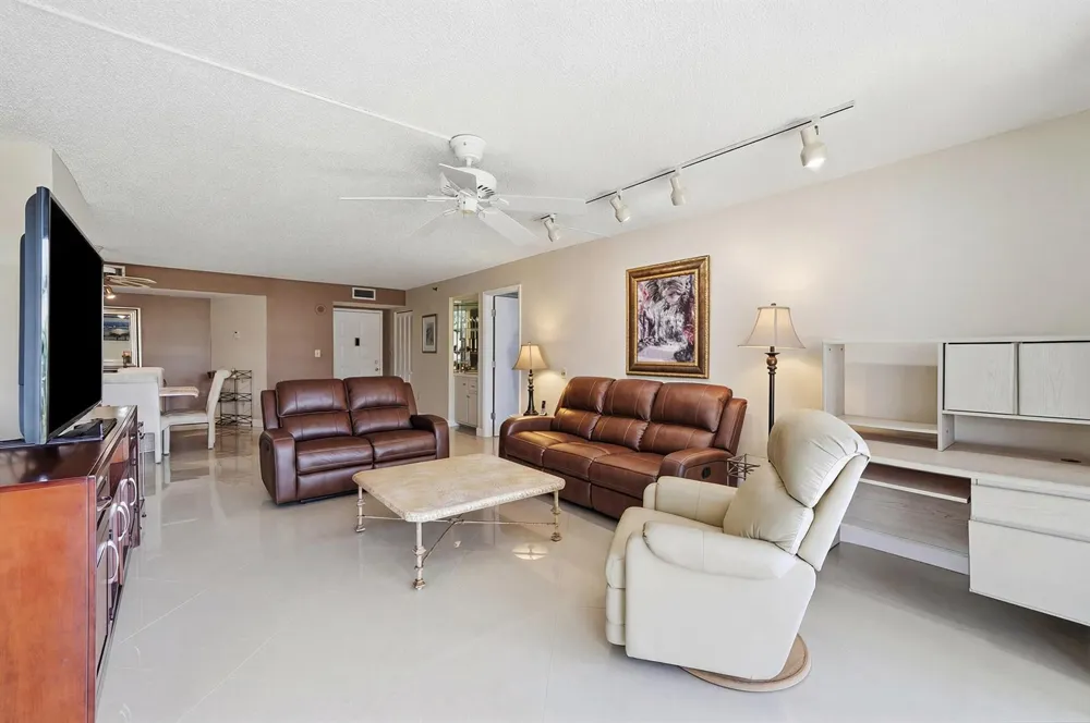 1201 S Ocean Drive #506s Hollywood, FL 33019