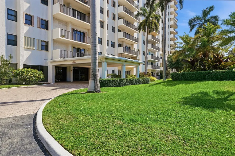 1201 S Ocean Drive #506s Hollywood, FL 33019