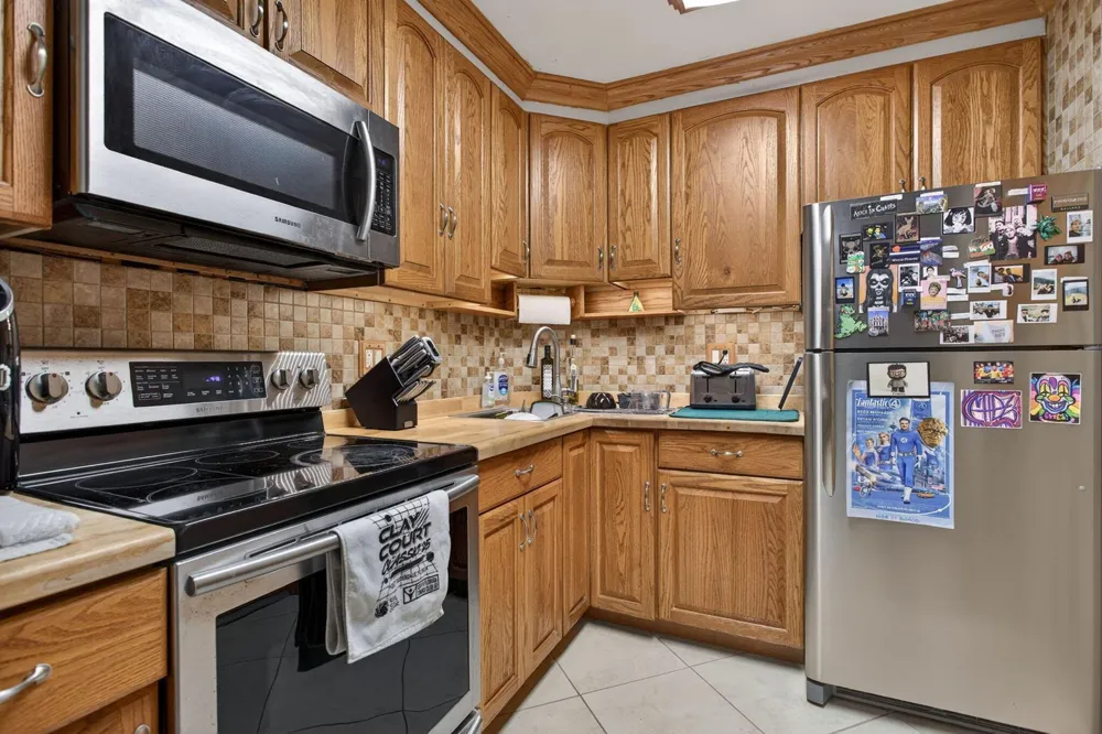 9 NE 19th Court #214c Wilton Manors, FL 33305